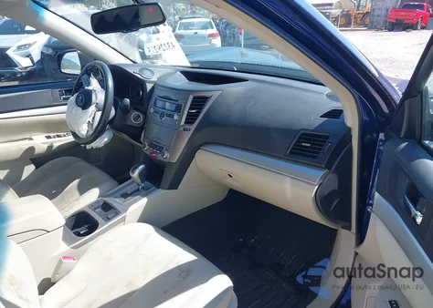 2011 Subaru Outback 2.5I Premium z USA, uszkodzony, nr VIN 4S4BRBCC8B3415077